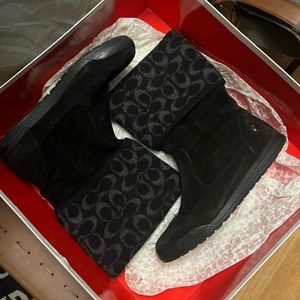 Coach 9 Black Tatum Suede Mid Winter Boots